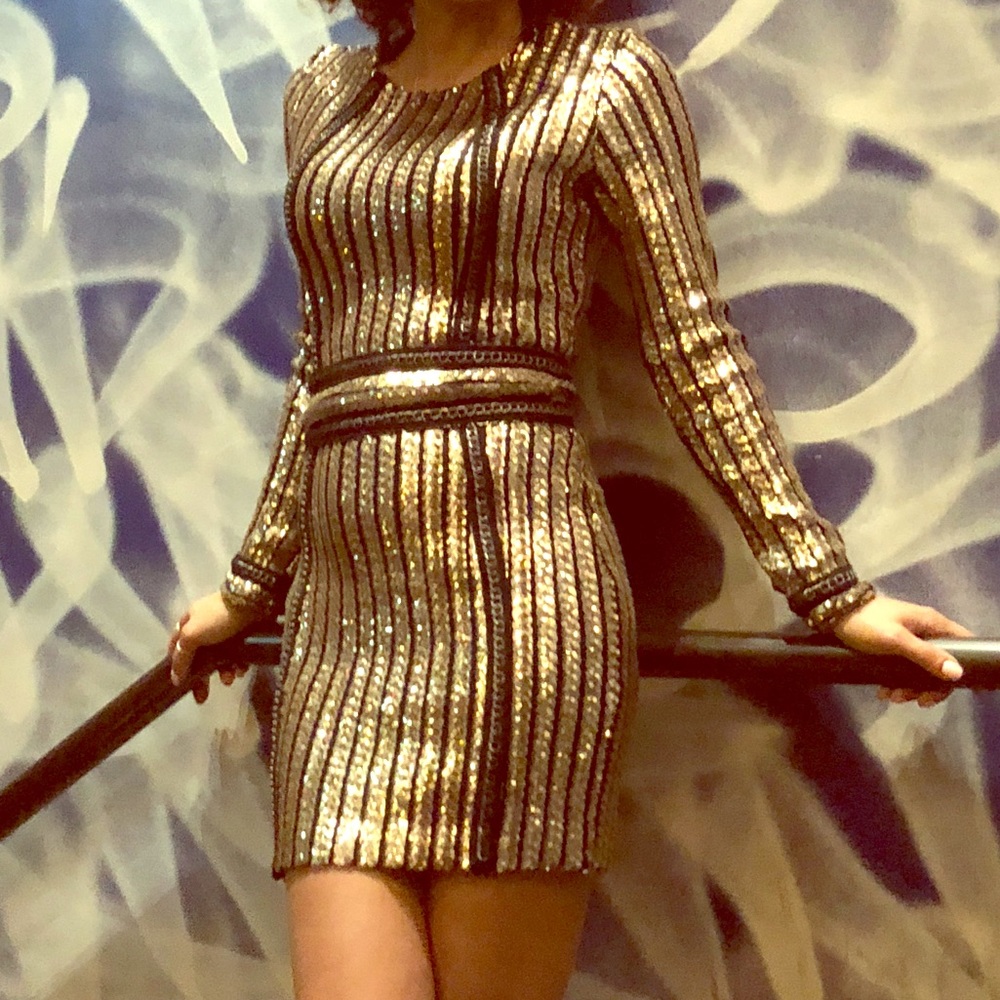 Gold Sequins fitted dress✨